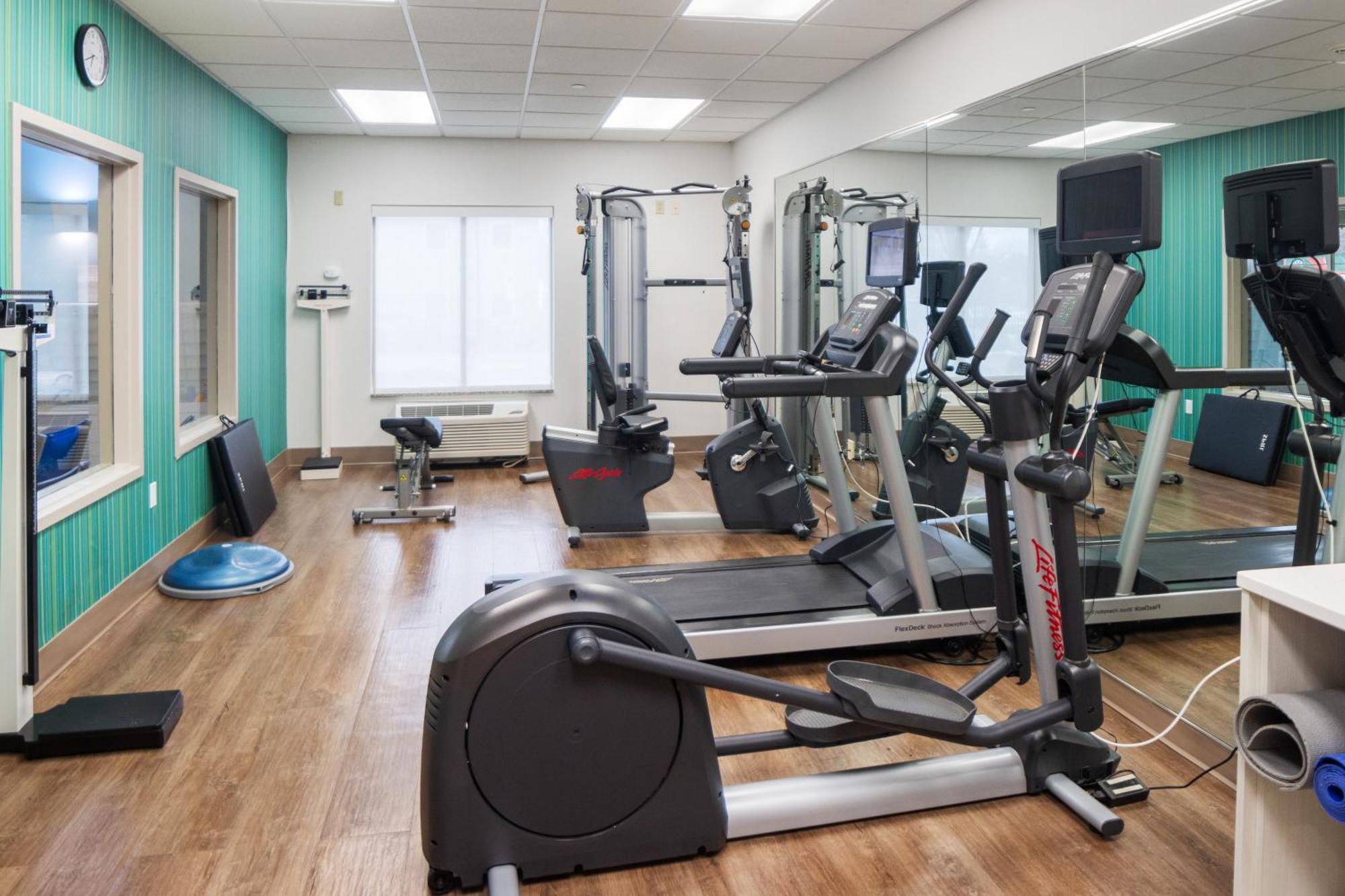 Holiday Inn Express And Suites Stroudsburg-Poconos By Ihg Zewnętrze zdjęcie